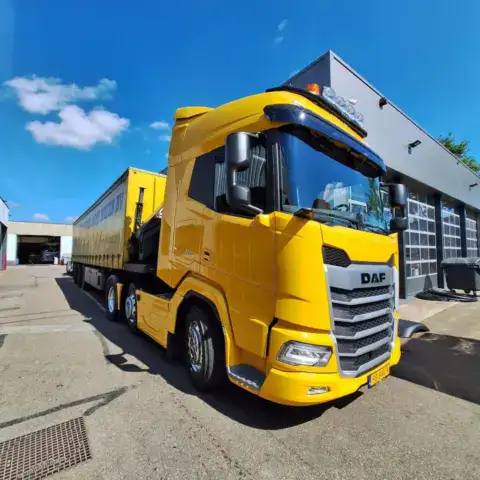 Afgeleverde truck DAF XF 530 FTG voor Zuid-Nederlandse Buizen B.V.