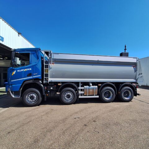 Afgeleverde truck DAF XFC 530 FAD voor Kurvers