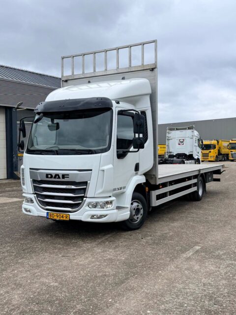Afgeleverde truck DAF XB 210 12t voor Tigo Transport en Pallets
